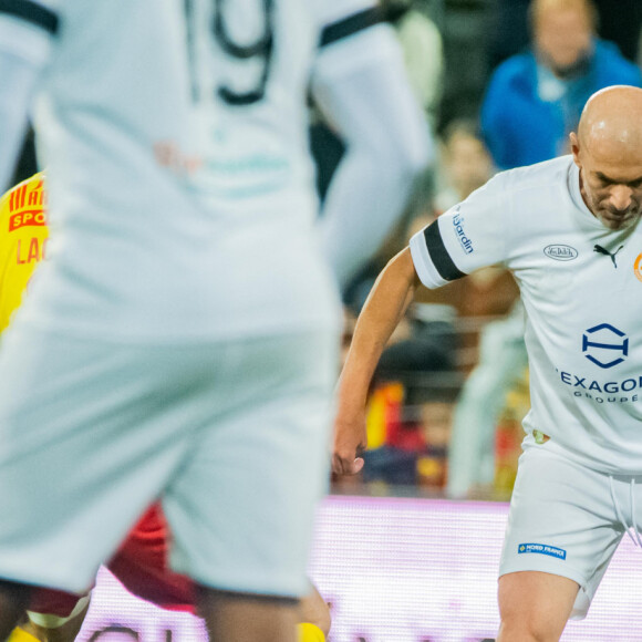 Zinedine Zidane - Match caritatif entre les anciens du RC Lens et la Team Légendes (4 - 3), au profit de l'association "Un sourire, un espoir pour la vie", à Lens, le 31 octobre 2023. Des influenceurs et créateurs de contenu entre autres ont également participé à cette rencontre. © Baptiste Autissier / Panoramic / Bestimage