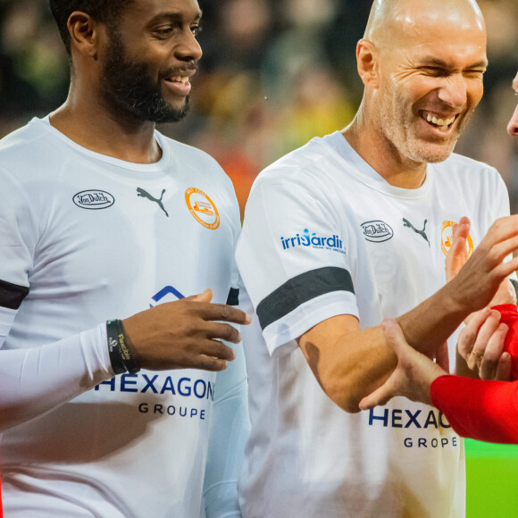 Zinedine Zidane - Match caritatif entre les anciens du RC Lens et la Team Légendes (4 - 3), au profit de l'association "Un sourire, un espoir pour la vie", à Lens, le 31 octobre 2023. Des influenceurs et créateurs de contenu entre autres ont également participé à cette rencontre. © Baptiste Autissier / Panoramic / Bestimage