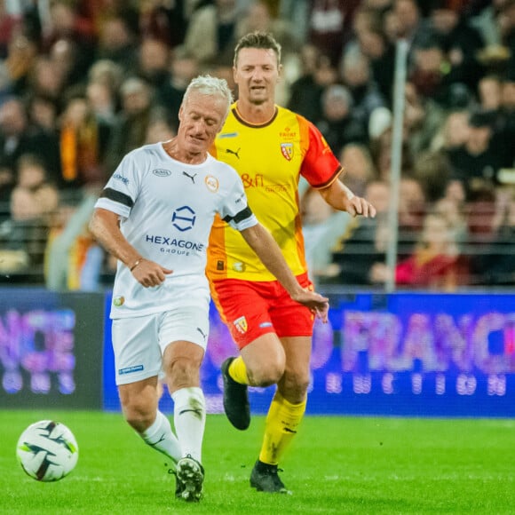 Didier Deschamps - Match caritatif entre les anciens du RC Lens et la Team Légendes (4 - 3), au profit de l'association "Un sourire, un espoir pour la vie", à Lens, le 31 octobre 2023. Des influenceurs et créateurs de contenu entre autres ont également participé à cette rencontre. © Baptiste Autissier / Panoramic / Bestimage