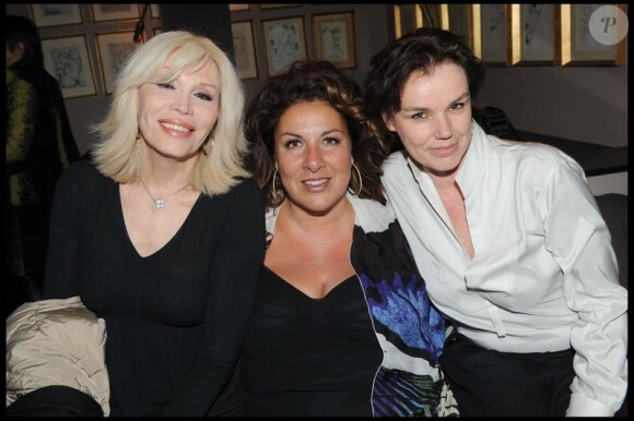 Amanda Lear, Marianne James et Claire Nebout réunis pour les cinquante ans du Festival International du film d'Animation d'Annecy le 9 mars 2010