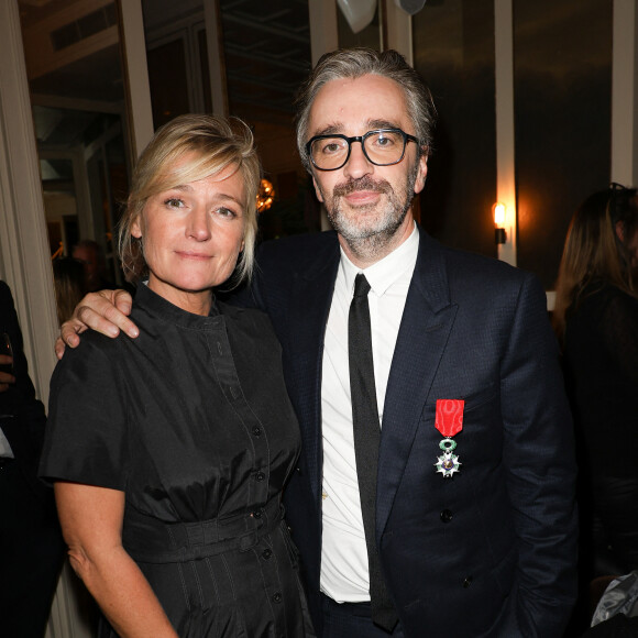 Plusieurs stars de la TV étaient présentes pour la remise de la Légion d'honneur à Pierre-Antoine Capton comme l'animatrice de C à vous, Anne-Elisabeth Lemoine
Exclusif - Anne-Elisabeth Lemoine et Pierre-Antoine Capton - Pierre-Antoine Capton, Pdg de Mediawan fête sa remise de Légion d'Honneur avec ses amis et proches chez Loulou à Paris le 17 octobre 2023. © Coadic Guirec / Bestimage