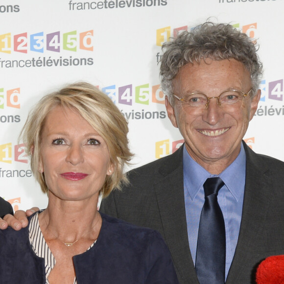 Damien Thévenot, Sophie Davant, Nelson Monfort, Laura Tenoudji - Conférence de presse du Téléthon 2015, à France Télévisions à Paris le 4 novembre 2015. Le Téléthon 2015 aura lieu le 4 et le 5 décembre et le parrain de cette édition sera Marc Lavoine. © Coadic Guirec / Bestimage