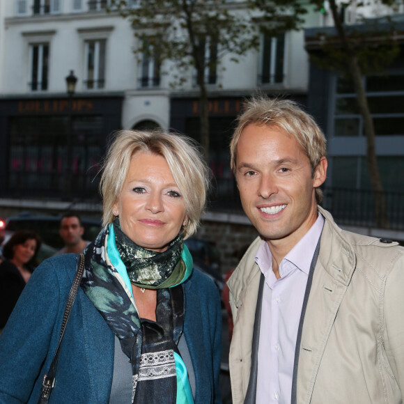 Sophie Davant et Damien Thevenot - Arrivee des people a la generale de Muriel Robin "Robin Revient" au Theatre de la Porte Saint Martin a Paris, le 23 septembre 2013.