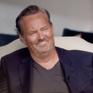 Le 28 octobre dernier, Matthew Perry, ex-acteur vedette de la série Friends a été retrouvé mort dans le jacuzzi de sa maison de Pacific Palisades, en Californie. 
Bande annonce de l'interview de Matthew Perry avec Diane Sawyer sur la chaine ABC à Los Angeles, le 22 octobre 2022. 