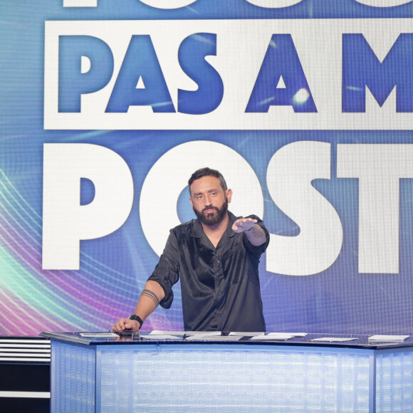 Exclusif - Cyril Hanouna - Enregistrement de l'émission "TPMP (Touche Pas à Mon Poste)", présentée par C.Hanouna et diffusée en direct sur C8 le 26 octobre 2023 © Jack Tribeca / Bestimage 