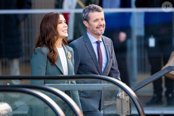 Le roi et la reine d'Espagne avec le prince Frederik et la princesse Mary de Danemark lors d'une table ronde sur la vie urbaine durable au Centre danois d'architecture de Copenhague, Danemark, le 8 novembre 2023, le dernier jour de la visite d'État de 3 jours du couple royal espagnole au Danemark. 