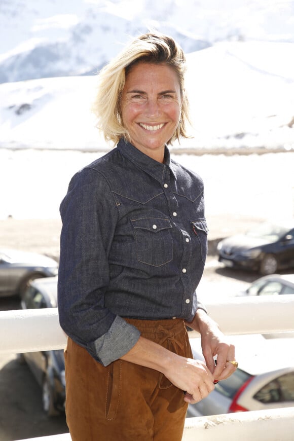 Alessandra Sublet quitte les plateaux télé - Alessandra Sublet pour Handi Gang - Photocall lors de la 24ème édition du Festival des Créations TV de Luchon. Le 10 février 2022 © Christophe Aubert via Bestimage