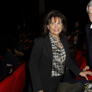 Anne Sinclair, Sydney Toledano - Avant-première du documentaire "L'Ukraine au Coeur" au cinéma le Balzac à Paris le 8 novembre 2023. © Marc Ausset-Lacroix/Bestimage