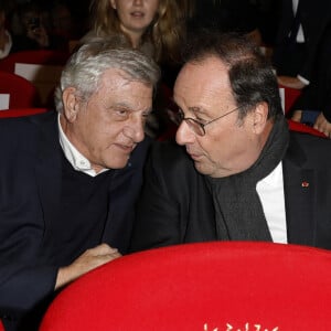 Sydney Toledano, Francois Hollande - Avant-première du documentaire "L'Ukraine au Coeur" au cinéma le Balzac à Paris le 8 novembre 2023. © Marc Ausset-Lacroix/Bestimage