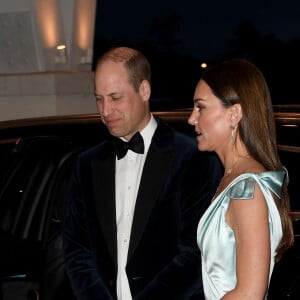 A l'époque, ils avaient aussi participé à des soirées de gala.
Le prince William, duc de Cambridge, et Catherine (Kate) Middleton, duchesse de Cambridge, assistent à une réception organisée par le gouverneur général des Bahamas, Sir Cornelius Alvin Smith, au complexe Baha Mar sur l'île de New Providence aux Bahamas pour rencontrer des dirigeants communautaires et des habitants des nombreuses îles des Bahamas. , au septième jour de leur tournée dans les Caraïbes au nom de la reine pour marquer son jubilé de platine. Nassau, le 25 mars 2022. 