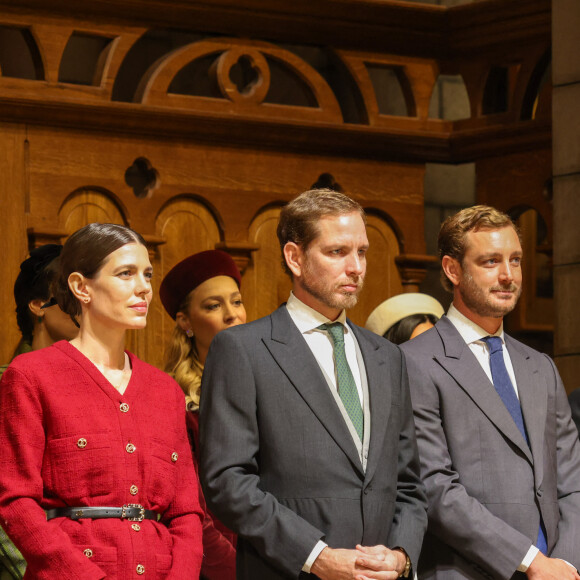 Charlotte Casiraghi, Pierre Casiraghi, Andrea Casiraghi - La famille princière monégasque assiste à la messe d'action de grâce avec Te Deum lors de la la fête nationale de Monaco, en la cathédrale Notre-Dame Immaculée, le 19 novembre 2023. © Jean-Charles Vinaj / Poll Monaco / Bestimage 