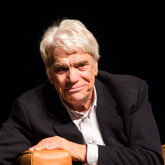Bernard Tapie donne une conférence "Qui est le vrai Bernard Tapie" au Forum de Liège, Belgique, le 27 septembre 2018, du directeur sportif à l'âme d'artiste, de la personnalité influente, à la maladie, il nous raconte son histoire sans détours et surtout sans remords, dans une salle de 700 personnes... © Alain Rolland/ImageBuzz/Bestimage