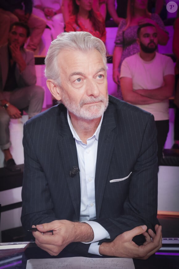 Exclusif - Gilles Verdez sur le plateau de l'émission Touche pas à mon poste (TPMP) diffusée en direct sur C8 le 10 octobre 2023. © Jack Tribeca / Bestimage 