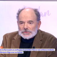 Jean-Pierre Darroussin "troublé" par sa différence d'âge avec sa jeune compagne : "J'étais circonspect"