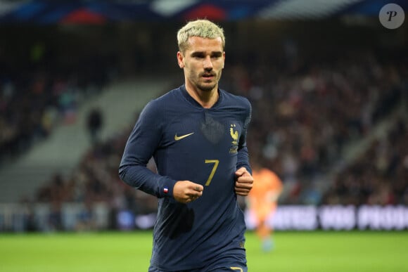 "S'ils veulent qu'on fasse beaucoup de matchs, on leur demande plus de technologie...", ajoute-t-il
 
Antoine Griezmann lors du match amical France vs Ecosse, Decathlon Arena stade Pierre Mauroy, le 17 octobre 2023