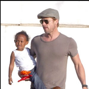 Brad Pitt avec ses enfants Pax et Zahara (archive)