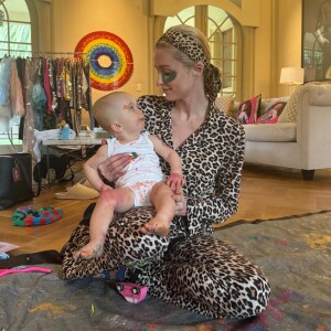 Paris Hilton et son fils Phoenix. Instagram. Le 23 novembre 2023.