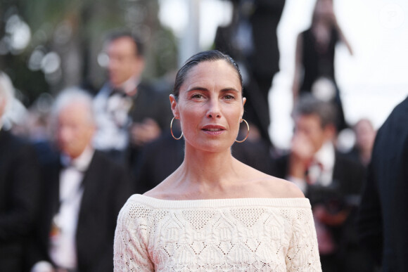 L'ex-animatrice a choisi de se diriger vers la scène pour la suite. 
Alessandra Sublet à la montée des marches du film "Mascarade" lors du 75ème Festival International du Film de Cannes, France, le 27 mai 2022.