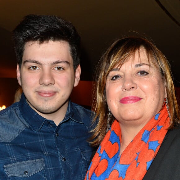 Semi-exclusif - Michèle Bernier et son fils Enzo Gaccio - People à la générale de la pièce "La récompense" au Théatre Edouard 7 à Paris le 24 avril 2017. © Coadic Guirec/Bestimage 