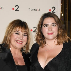 Michèle Bernier et Charlotte Gaccio lors de la 31ème cérémonie des Molières 2019 aux Folies Bergère à Paris, France, le 13 mai 2019. © Coadic Guirec/Bestimage 