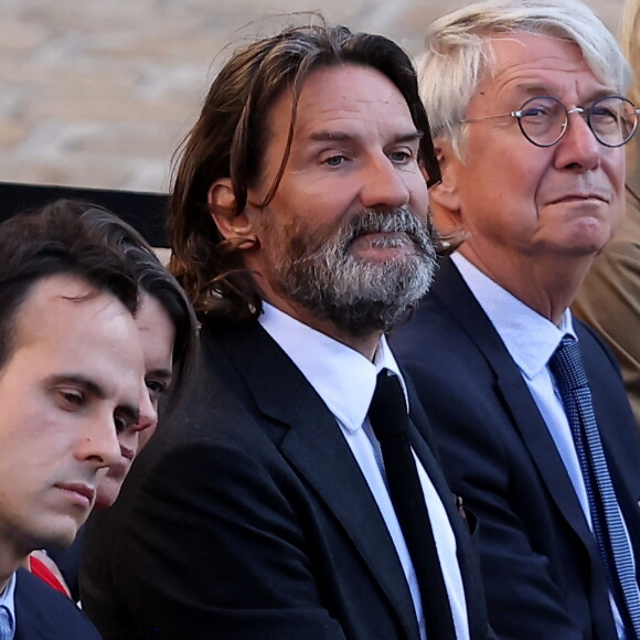 "Désolé mais j'ai besoin de pognon. Je n'ai pas peur de le dire"
Frédéric Beigbeder lors de l'hommage à Hélène Carrère d'Encausse aux Invalides à Paris le 3 octobre 2023. © Dominique Jacovides / Bestimage 