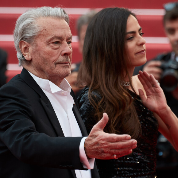 Anouchka Delon a publié de superbes photos de son père Alain et elle
Alain Delon et sa fille Anouchka Delon lors de première du film "Une Vie Cachée Life" lors du 72ème Festival International du Film de Cannes