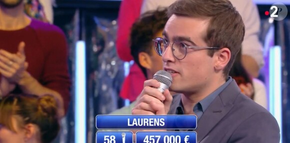 Ce doctorant en mathématiques de 23 ans est tout simplement devenu le deuxième meilleur Maestro de l'histoire de N'oubliez pas les paroles
Laurens éliminé de "N'oubliez pas les paroles" sur France 2 après 58 victoires et 457 000 euros de gains.