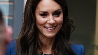 Kate Middleton renversante en costume bleu roi : la princesse frappe encore très fort