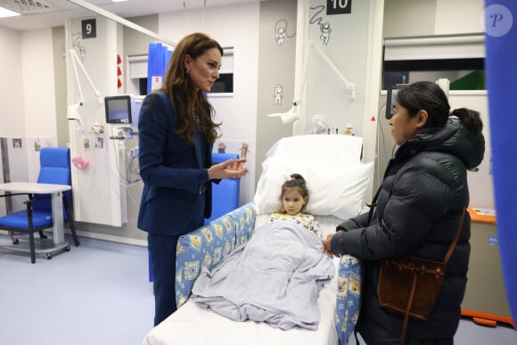 Catherine (Kate) Middleton, princesse de Galles, inaugure la nouvelle unité de chirurgie de jour pour enfants "Evelina" à l'hôpital Guy's et St Thomas de Londres, Royaume Uni, le 5 décembre 2023. 