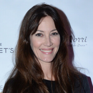 Mareva Galanter était au Fouquet's 
Exclusif - Mareva Galanter - Troisième édition du Gala de l'association Solidhair au profit de personnes atteintes du cancer et en difficultés financières au Fouquet's à Paris. Le Fouquet's Barrière, célèbre établissement parisien accueillait la soirée de Gala organisée par Carla Morri (Marraine de l'Association). Cette association est présidée et fondée par Sophie Bouxirot. L'association collecte, grâce aux particuliers et partenaires coiffeurs, des mèches de cheveux naturels de minimum 30 cm qui sont revendues à des perruquiers. Ainsi grâce à l'argent de ces ventes, SOLIDHAIR subventionne l'achat de prothèses capillaires aux personnes atteintes du cancer et en difficultés financières, afin de leur offrir un peu plus de dignité pendant la maladie. Pour pouvoir subventionner il bénéficie également de mécénat et de dons financiers. Par ailleurs, la vente aux enchère sous le Marteau de Maitre F. Magnin a rencontré un véritable succès, avec une ouverture aussi incroyable que magique avec l'artiste E.Black Painting qui se produit dans le monde entier, également grâce aux autres oeuvres généreusement offertes par N. Dassault épouse de feu son époux le grand photographe O. Dassault, R. Orlinski, l'artiste designer J. Perathoner, la peintre Camille Robin, l'artiste plasticien Stanislas Garaud, la peintre & designer Anne Mondy Fille de l'acteur P. Mondy, le peintre P. Erickartik, S. Soliveres peintre street art, et KAann peintre essayiste autodidacte, qui ont honoré la soirée de leur présence. © Rahid Bellak/Bestimage 