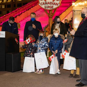 Ouverture du marché de Noël à Monaco en présence du prince Albert II, de ses enfants le prince Jacques, la princesse Gabriella, de la princesse Caroline de Hanovre, de Pierre Casiraghi, sa femme Béatrice Borroméo , de leurs enfants Francesco et Stefano, de Roisin Wittstock et de ses enfants Kaia Rose et Bodie à Monaco le 3 décembre 2021. © Olivier Huitel / Pool / Bestimage