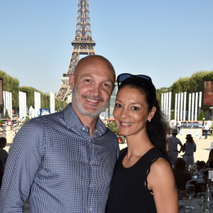 "Strasbourg et l'amour !!", s'exclame l'ancien footballeur
 
Exclusif - Frank Leboeuf et sa femme Chrislaure Nollet - People lors du Longines Paris Eiffel Jumping au Champ de Mars à Paris, le 6 juillet 2018. © Veeren/Borde/Bestimage