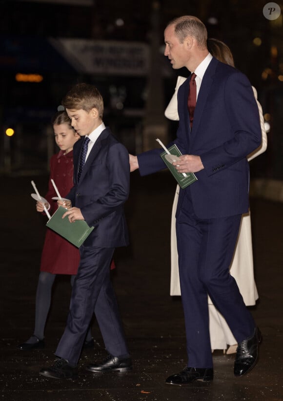 La princesse Charlotte de Galles, le prince George de Galles, le prince William - Traditionnel concert de Noël "Together At Christmas" en l'abbaye de Westminster à Londres. Le 8 décembre 2023.