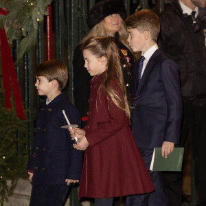 Le prince Louis de Galles, la princesse Charlotte de Galles, le prince George de Galles - Traditionnel concert de Noël "Together At Christmas" en l'abbaye de Westminster à Londres. Le 8 décembre 2023.