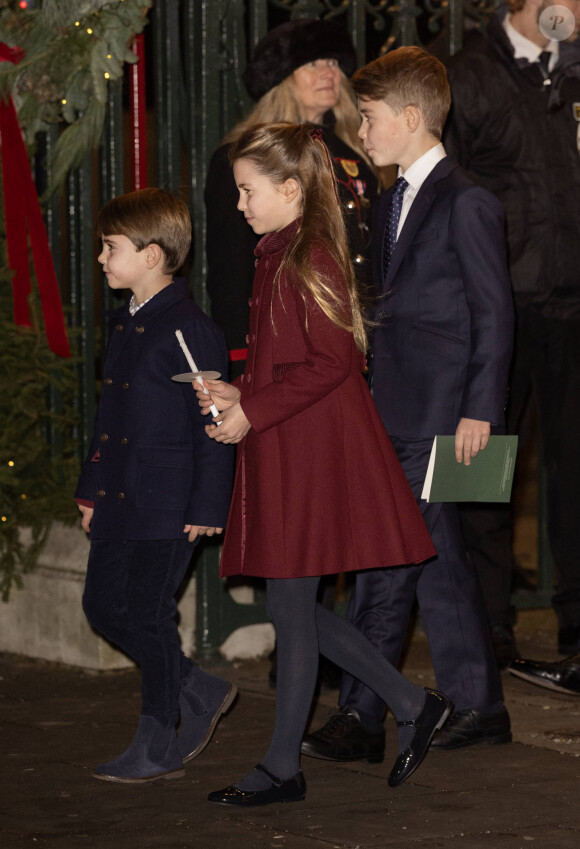 Le prince Louis de Galles, la princesse Charlotte de Galles, le prince George de Galles - Traditionnel concert de Noël "Together At Christmas" en l'abbaye de Westminster à Londres. Le 8 décembre 2023.