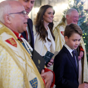 Le temps passe et le prince George a désormais 10 ans.
Le prince William, prince de Galles, et Catherine (Kate) Middleton, princesse de Galles, avec leurs enfants le prince George de Galles - Traditionnel concert de Noël "Together At Christmas" en l'abbaye de Westminster à Londres. Le 8 décembre 2023.