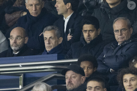 Nasser al-Khelaïfi et Nicolas Sarkozy - Les célébrités assistent au match de football PSG - Nantes (2 - 1) au Parc des Princes à Paris, le 9 décembre 2023. © Cyril Moreau / Bestimage 