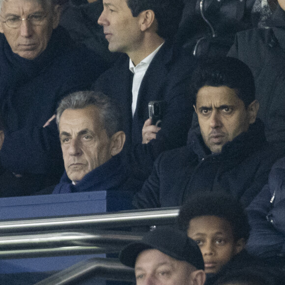 Nasser al-Khelaïfi et Nicolas Sarkozy - Les célébrités assistent au match de football PSG - Nantes (2 - 1) au Parc des Princes à Paris, le 9 décembre 2023. © Cyril Moreau / Bestimage 