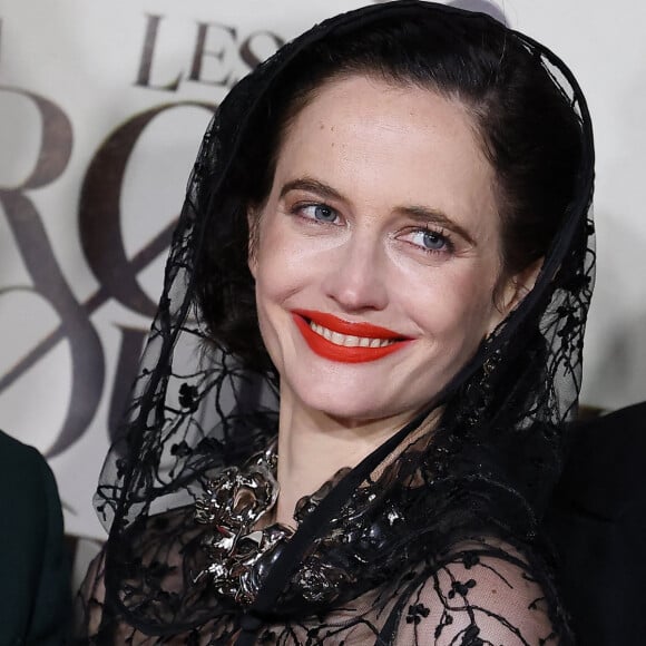 Le cinéma est parfois une belle histoire de famille. Elle en est la preuve vivante !
Exclusif - François Civil, Eva Green - Les acteurs du film "Les Trois Mousquetaires : D'Artagnan" à l'avant-première aux Invalides à Paris. © Jacovides / Guirec / Moreau / Bestimage