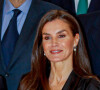 Elle pourra enfin retrouver ses filles.
La reine Letizia d'Espagne, en tant que présidente d'honneur de FAD Youth, préside la réunion de son conseil d'administration à Madrid, le 12 décembre 2023. 