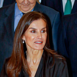 La reine Letizia d'Espagne, en tant que présidente d'honneur de FAD Youth, préside la réunion de son conseil d'administration à Madrid, le 12 décembre 2023. 