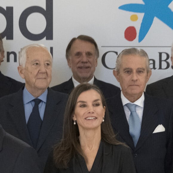 La reine Letizia d'Espagne, en tant que présidente d'honneur de FAD Youth, préside la réunion de son conseil d'administration à Madrid, le 12 décembre 2023. 