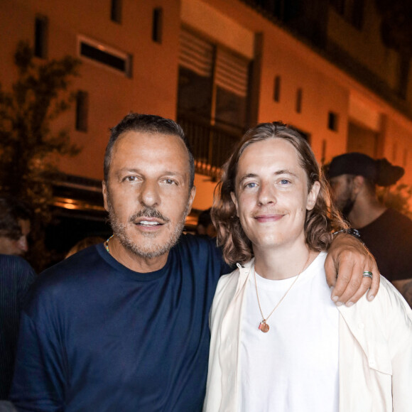 Jean Roch, Pierre Sarkozy - Les people font la fête à la Gioia à Saint-Tropez. Eté 2020. © Arthur Wilhelm via Bestimage 