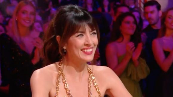 Miss France 2024 : Nolwenn Leroy en maxi décolleté, la star sensuelle en princesse d'Orient !
