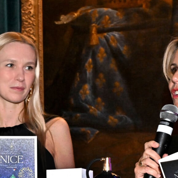 Exclusif - Marine de Quénetain et Laura Tenoudji Estrosi durant la présentation du 6eme guide des adresses incontournables by Laura Tenoudji Estrosi dans le salon Versailles de l'hôtel Negresco à Nice, le 15 décembre 2023.