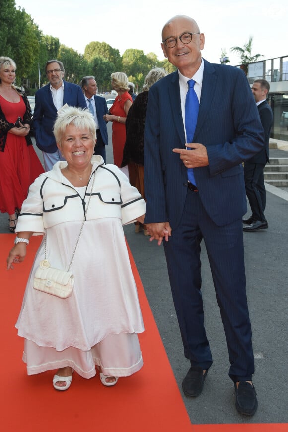 Mimie Mathy et son mari Benoist Gérard - Soirée du 90ème anniversaire de Line Renaud sur le Bateau Potel et Chabot "Pavillon Seine" à Paris le 2 juillet 2018. © Coadic Guirec/Bestimage