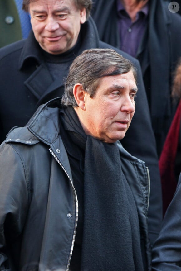 Jean-Pierre Foucault lors des obsèques de Patrick Topaloff le 11 mars 2010 à Paris en l'église orthodoxe de la rue Daru
