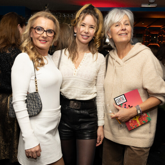 De quoi ravir la rédactrice en chef du magazine "Cerise", Carole Fernandez
Carole Fernandez (rédactrice en chef du magazine Cerise), Romane Serda et Annie Lemoine - Lancement du nouveau numéro du magazine Cerise au restaurant Coya à Paris le 18 décembre 2023. © Jeremy Melloul / Bestimage