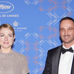 Emilie Dequenne et son mari Michel Ferracci - Photocall du dîner d'ouverture du 76ème Festival International du Film de Cannes, au Carlton. Le 16 mai 2023 © Borde-Jacovides-Moreau / Bestimage 