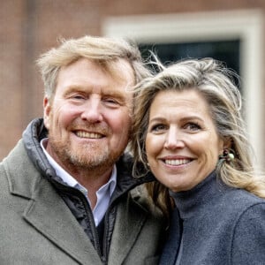 Le roi Willem-Alexander et la reine Maxima des Pays-Bas - La famille royale des Pays-Bas lors de la séance photographique hivernale au château Huis ten Bosch à La Haye, Pays-Bas, le 22 décembre 2023. © Dana Press/Bestimage